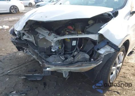 2014 Toyota Corolla Le z USA, uszkodzony, nr VIN 2T1BURHE3EC212227